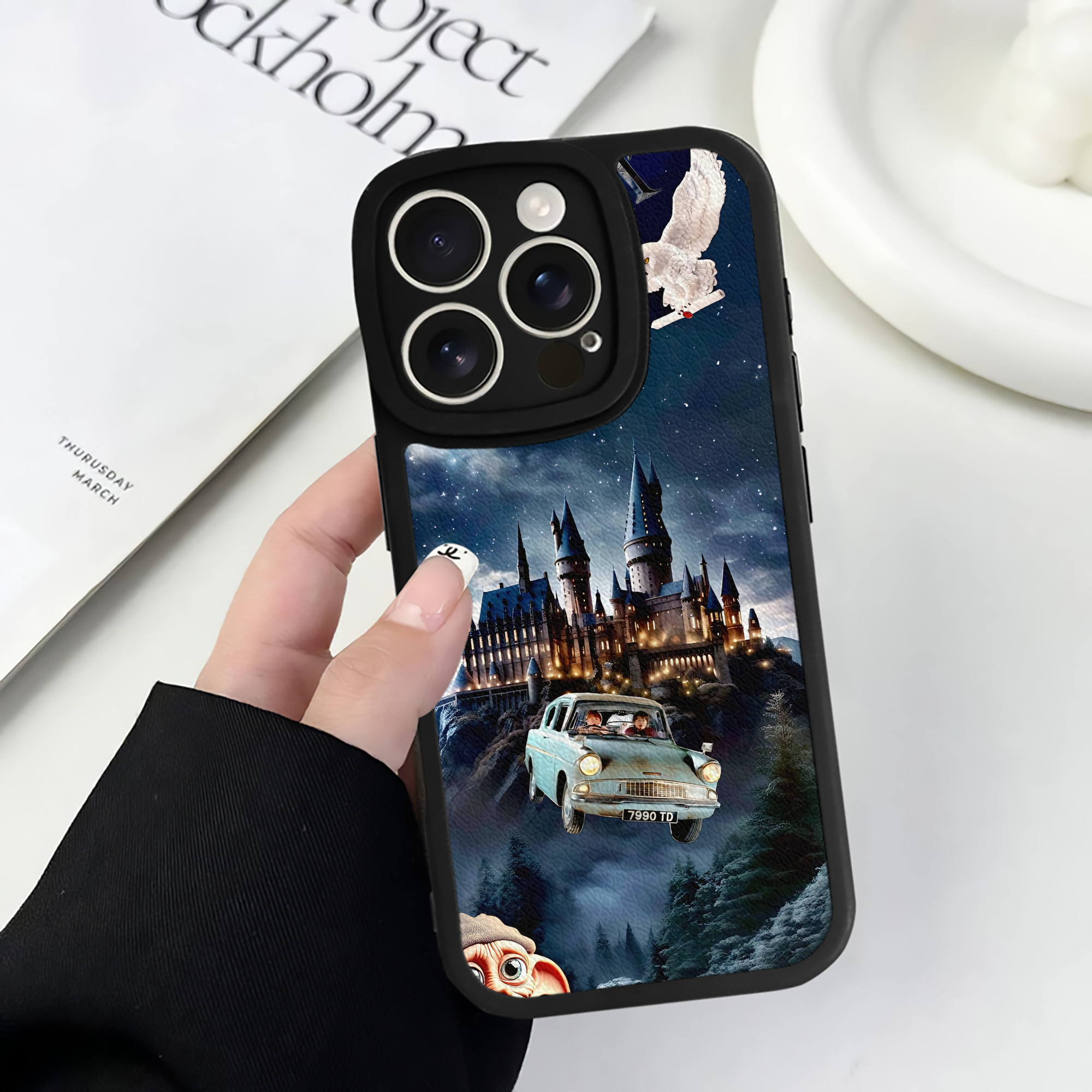 （画像用） Harry Potter ハリー・ポッターシリーズ 【iPhone 16シリーズ対応】シリコンスマホケース（レザー調） 材質：シリコン